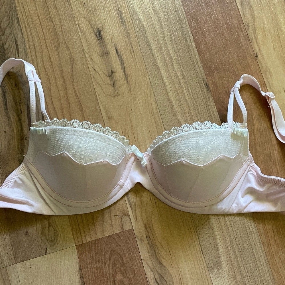 ADORE ME Light Pink Balconette Bra - 30D - Never Worn
